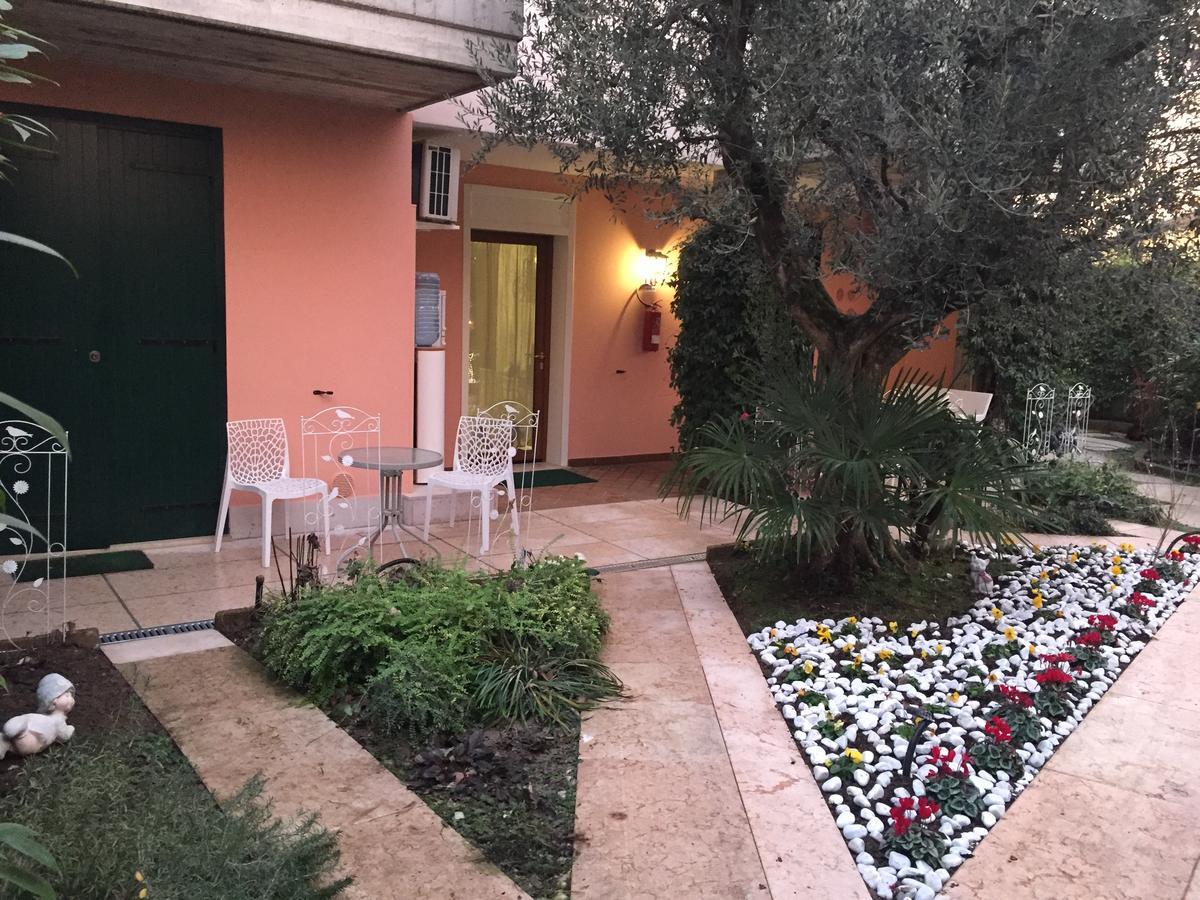 B&B Garda 4U Desenzano del Garda Zewnętrze zdjęcie
