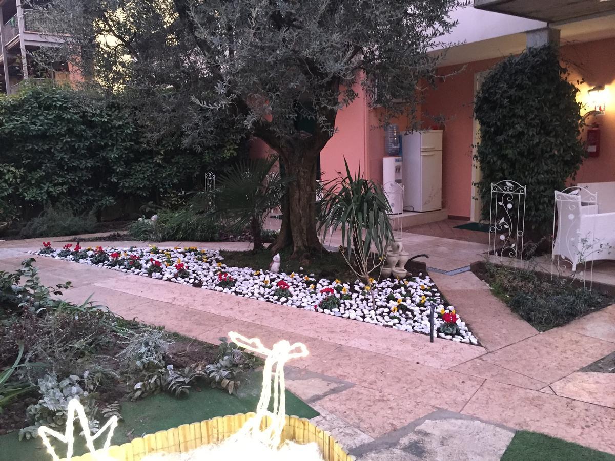 B&B Garda 4U Desenzano del Garda Zewnętrze zdjęcie